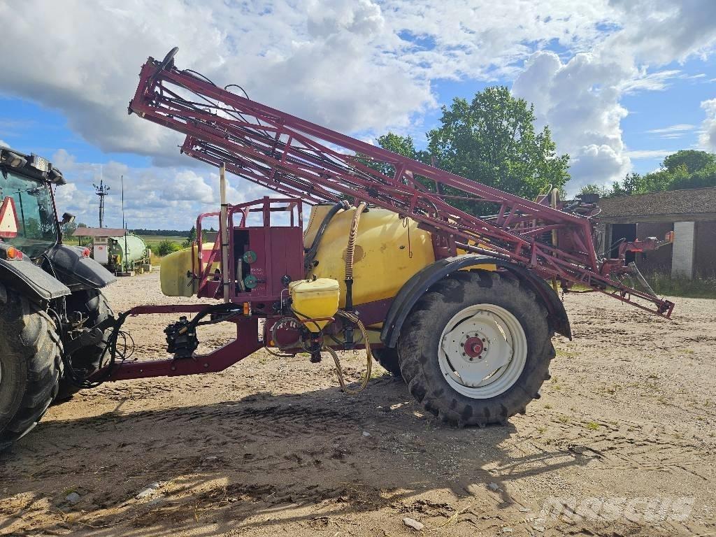 Hardi Commander 2800 Getrokken spuitmachines