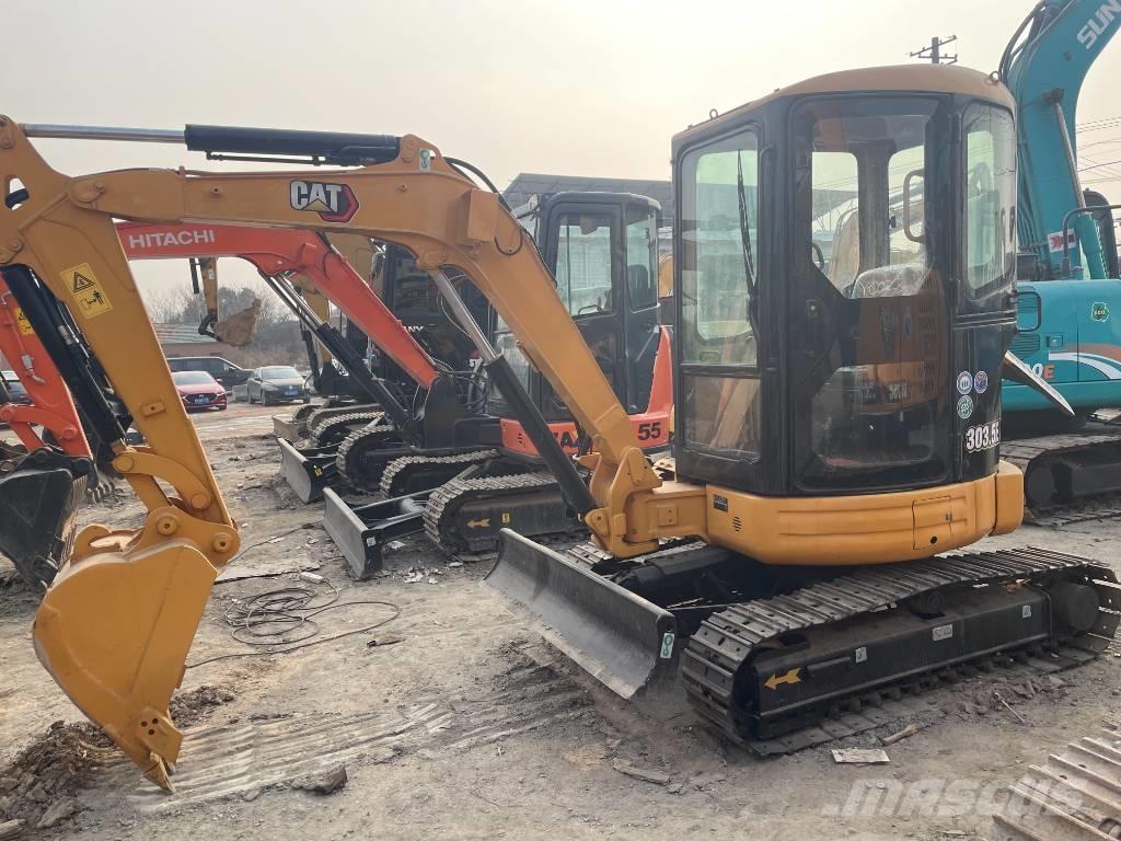 CAT 303 Minigraafmachines < 7t