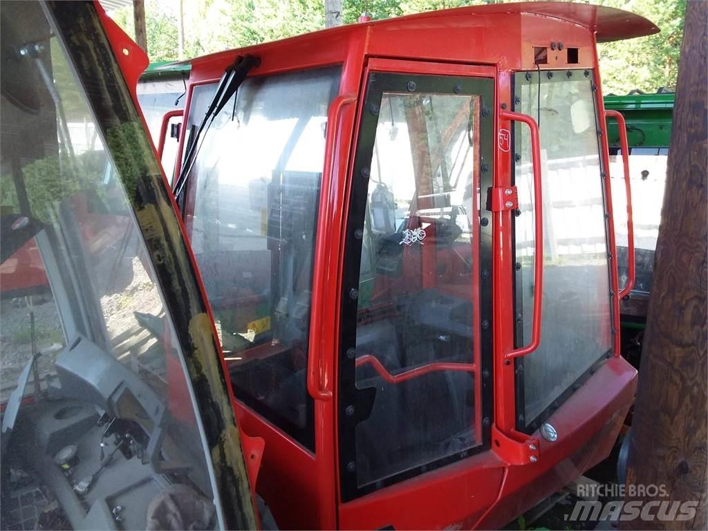 Komatsu 895 Cabine en interieur