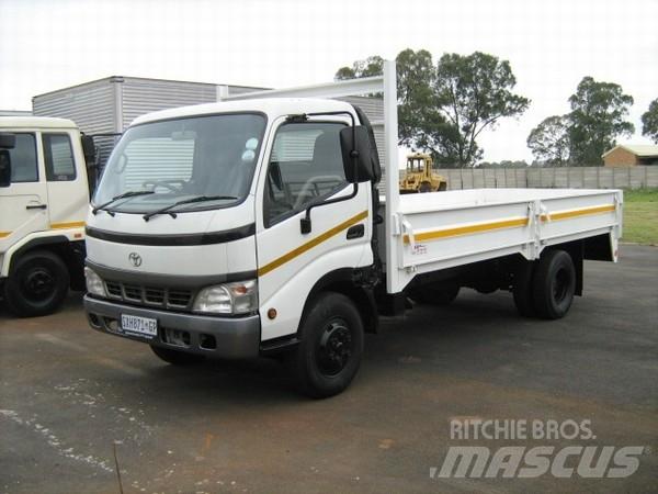 Toyota Dyna 7145 Platte bakwagens