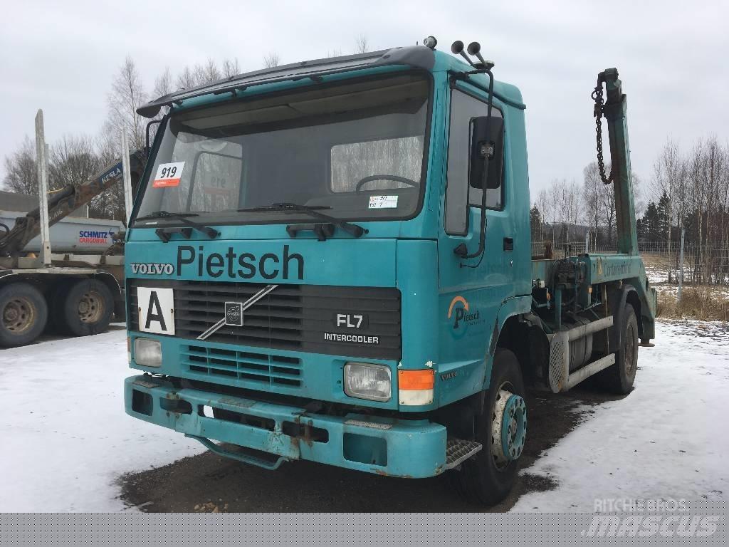 Volvo FL7 Vrachtwagen met containersysteem