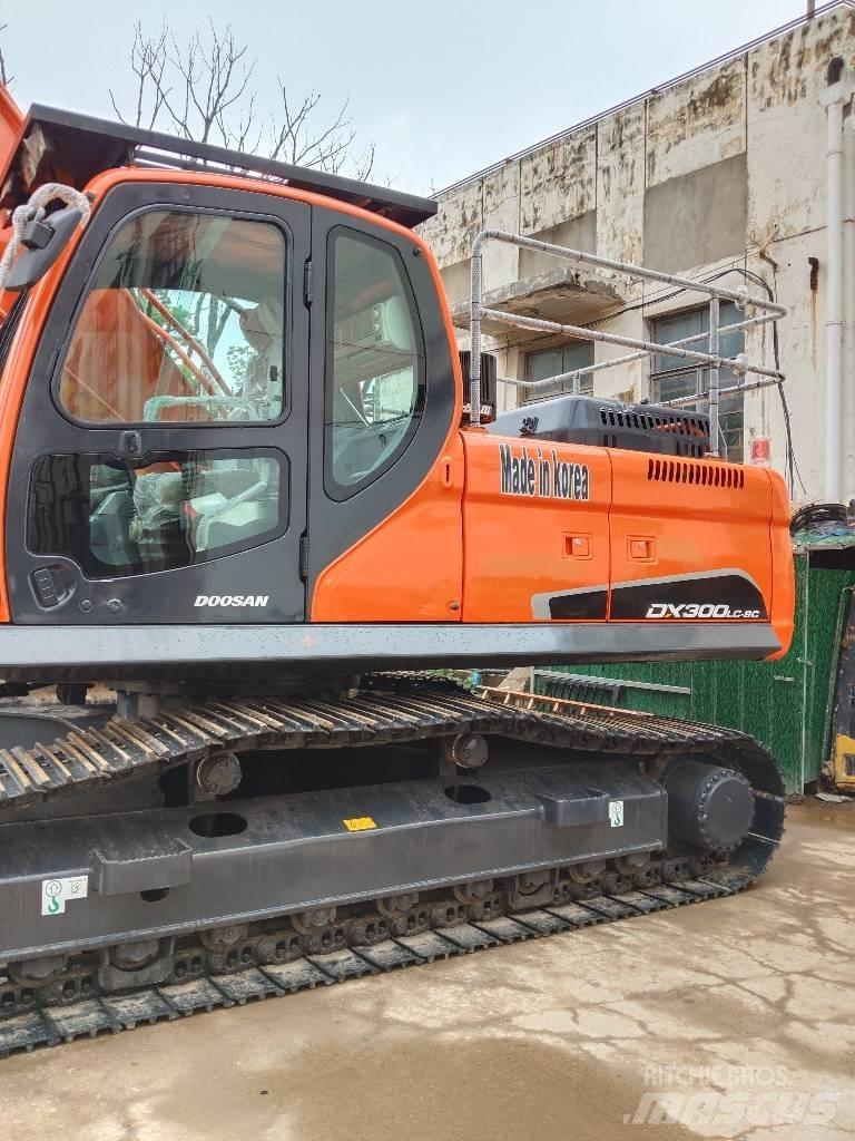 Doosan DX300 Rupsgraafmachines