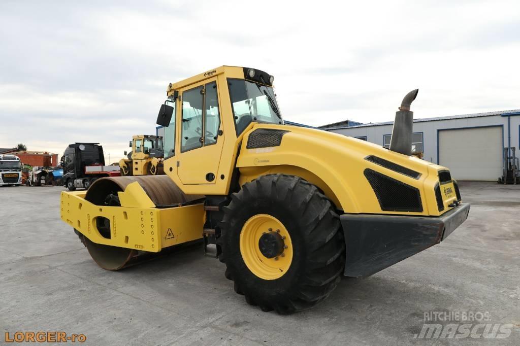 Bomag BW 216 D H-4 Trilrolwalsen