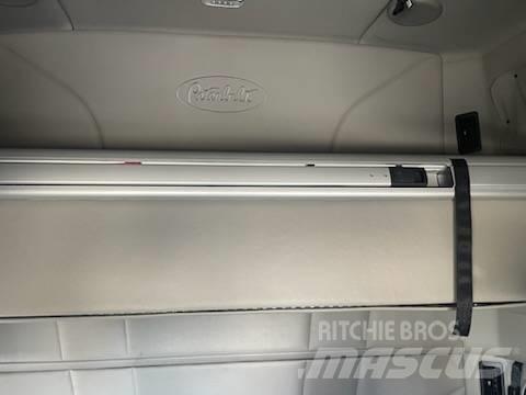 Peterbilt 579 Trekkers