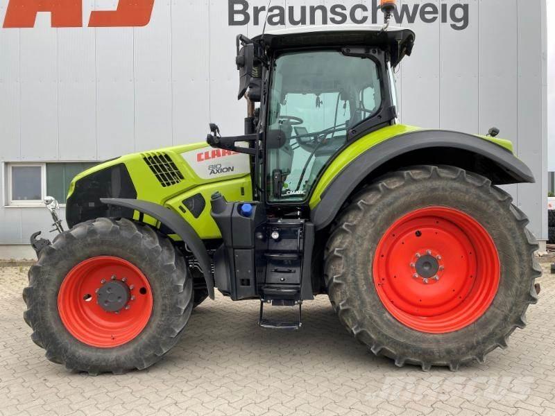 CLAAS AXION 810 Tractoren