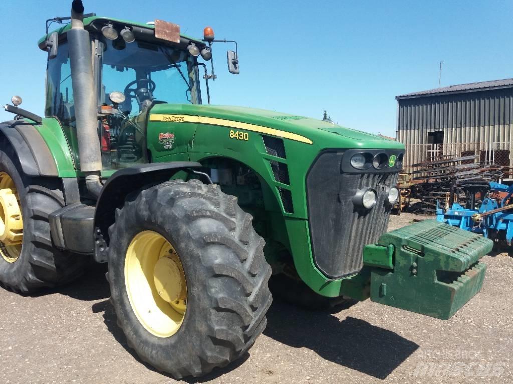 John Deere 8430 Tractoren