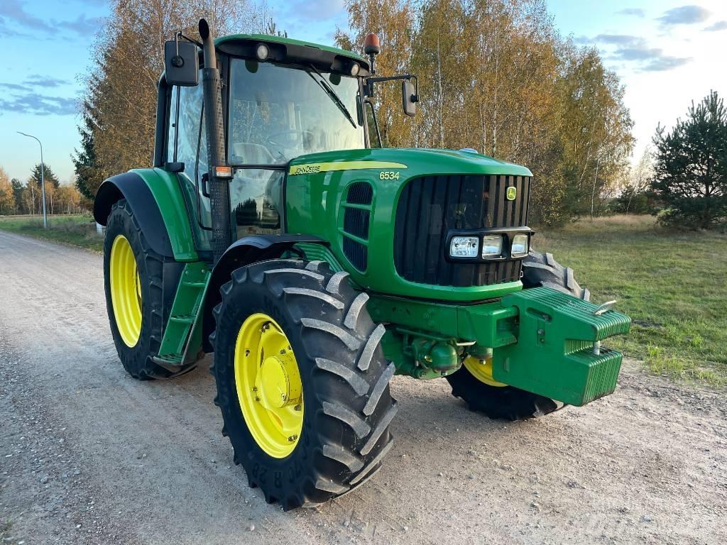 John Deere 6534 Tractoren