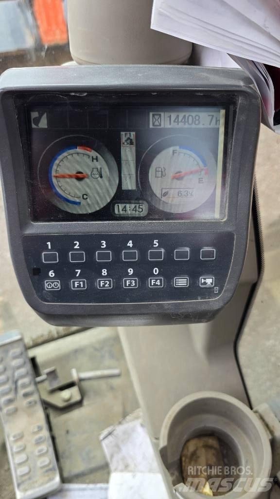 Hitachi ZX225USRLC-3 Rupsgraafmachines