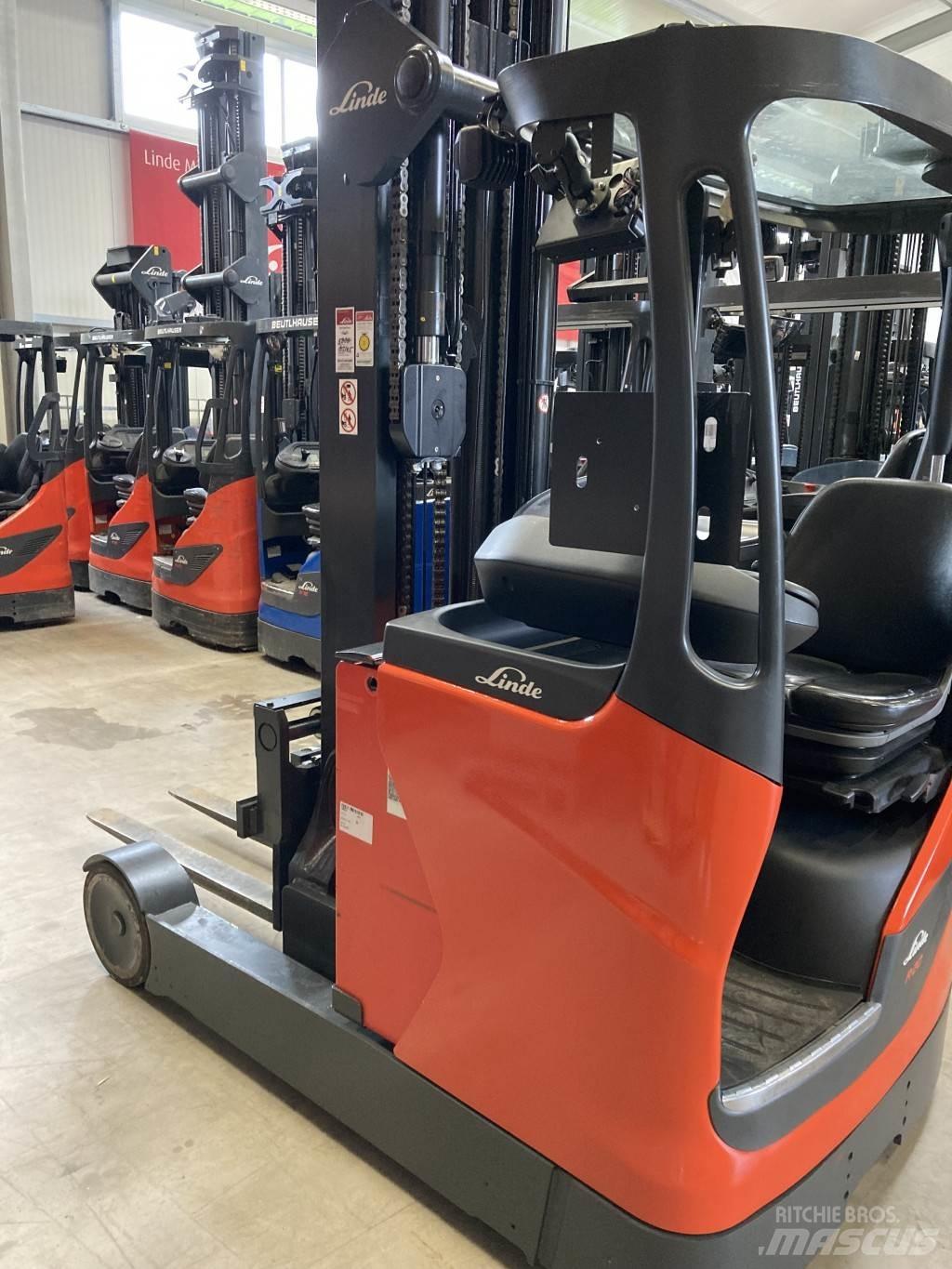 Linde R20HD Reachtruck voor hoog niveau
