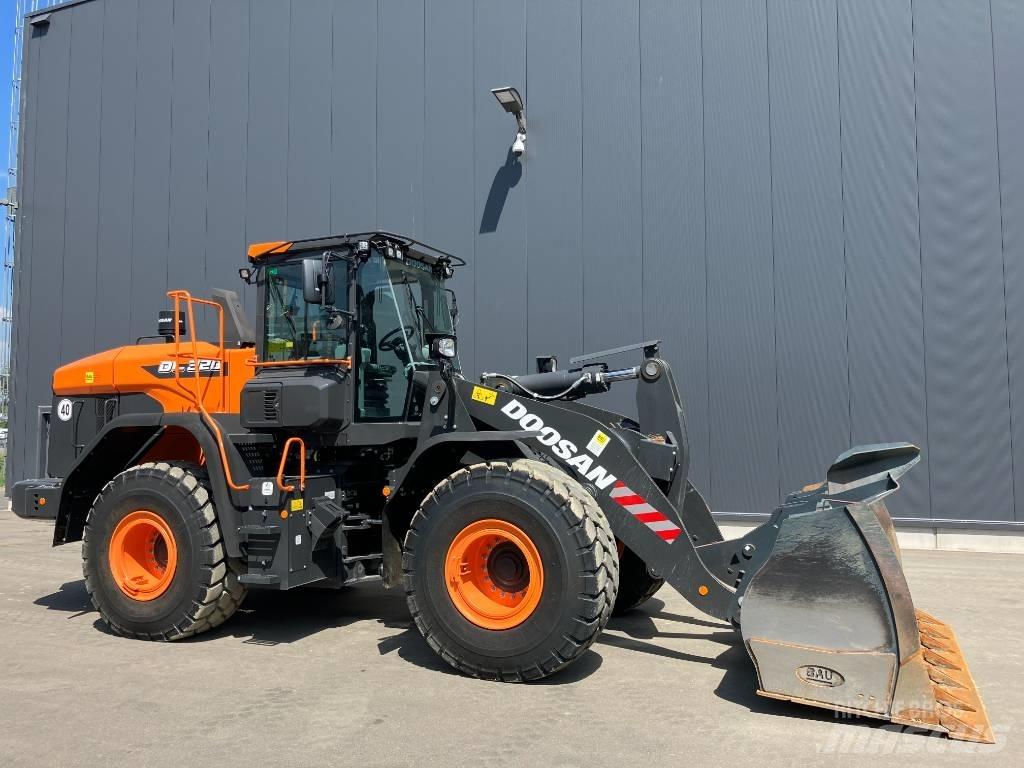 Doosan DL 320-7 Wielladers