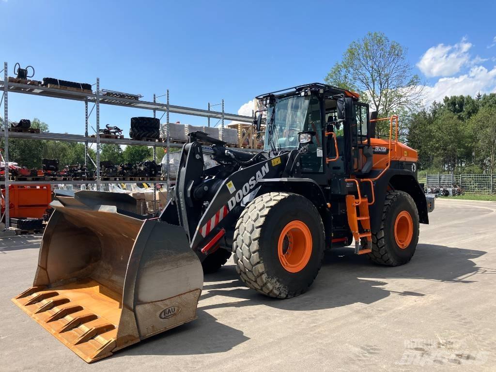 Doosan DL 320-7 Wielladers