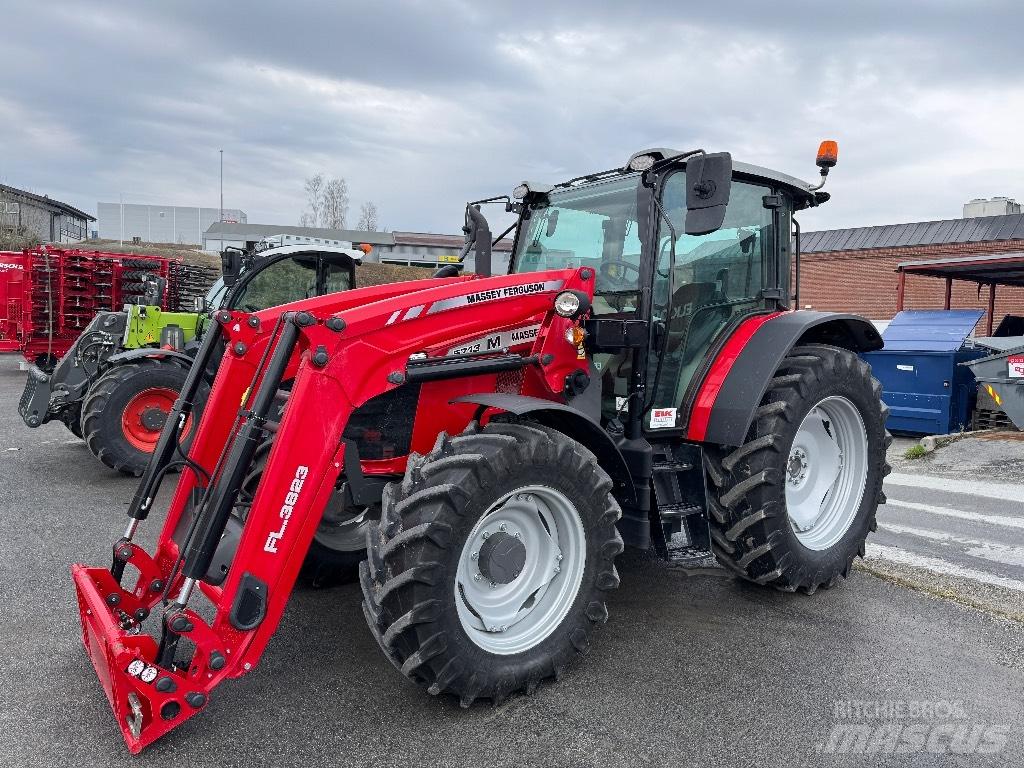 Massey Ferguson 5713 Tractoren