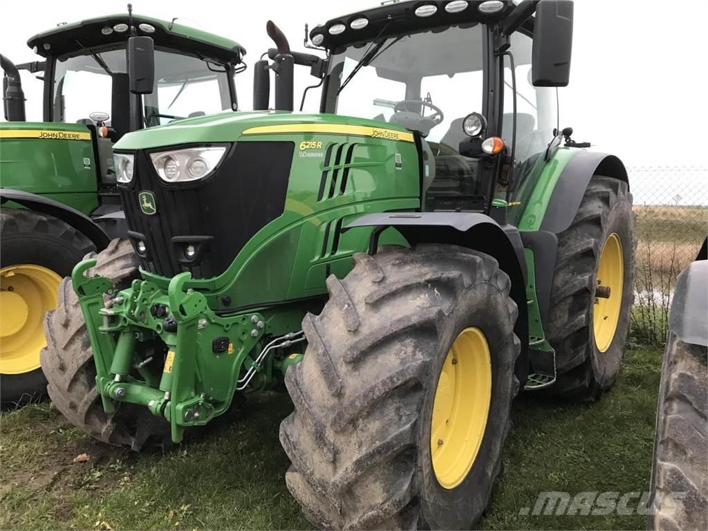 John Deere 6215R Tractoren