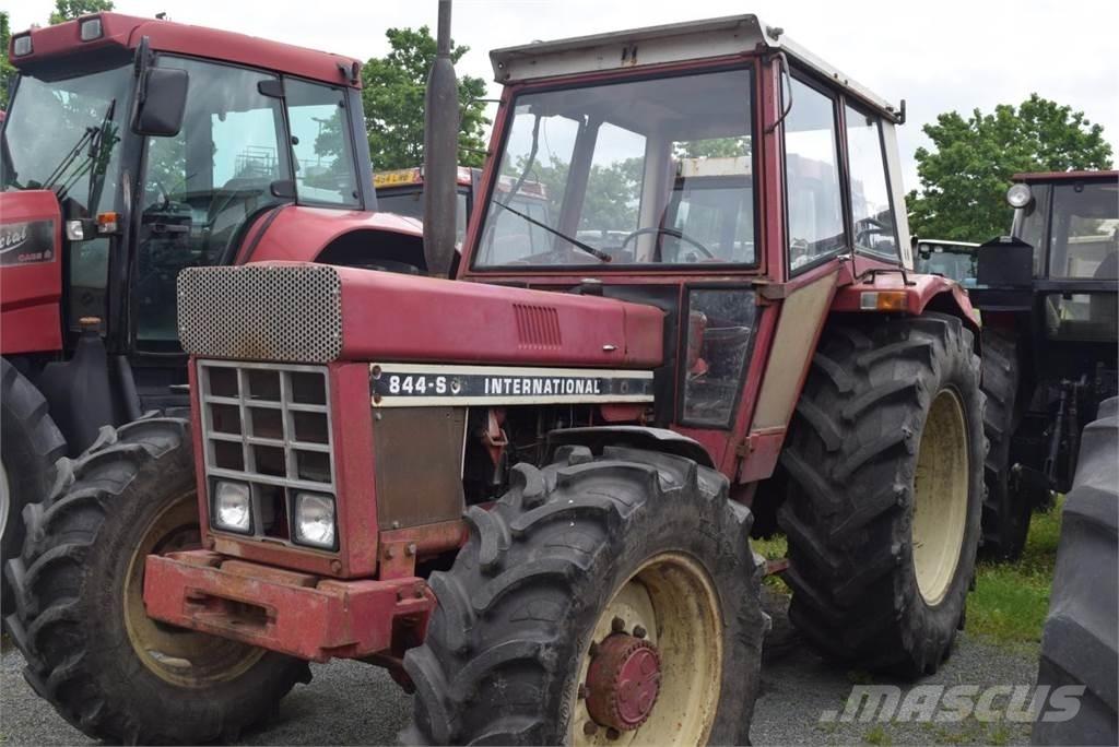 Case IH 844 A/S Tractoren