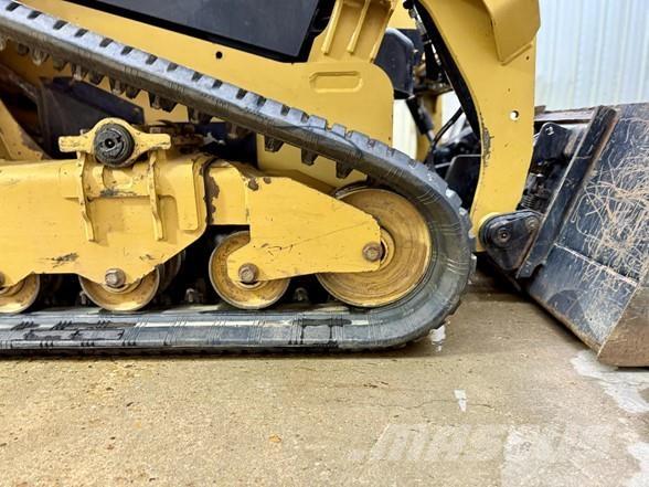 CAT 239D Schrankladers