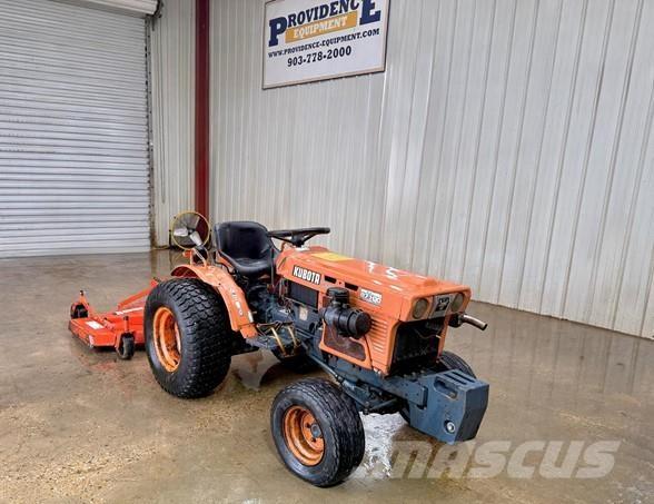 Kubota B7100 Tractoren