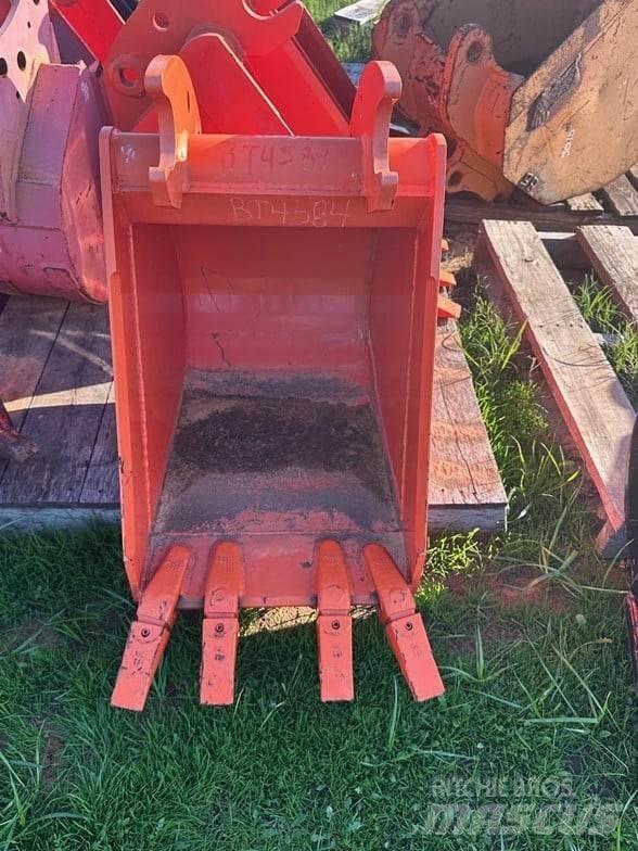 Kubota BT4584 Bakken