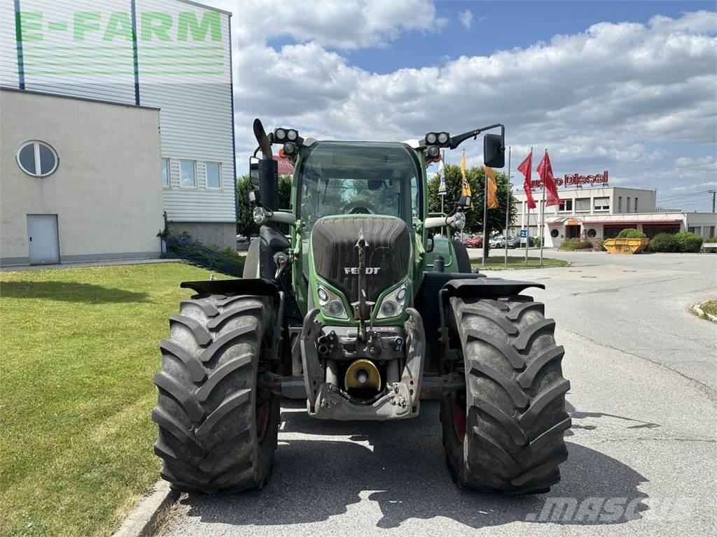 Fendt 718 vario Tractoren
