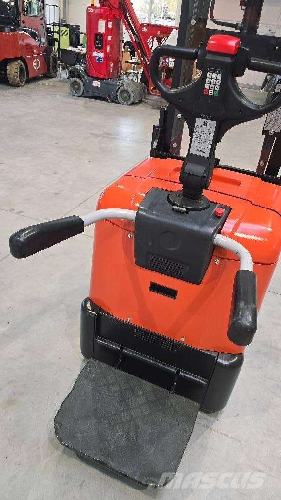 BT SPE 200 D Stapelaar meeloop