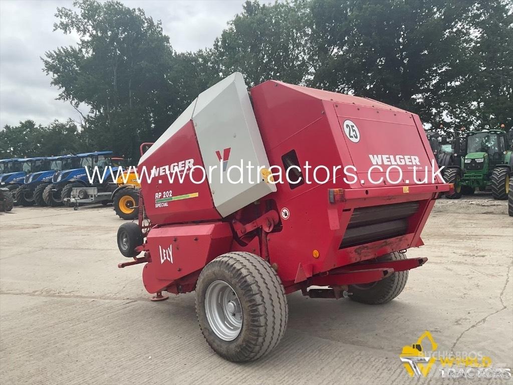 Lely WELGER RP202 Ronde-balenpersen