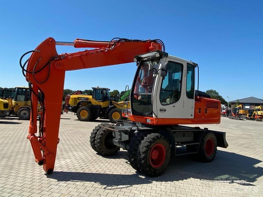 Liebherr A 900 C Wielgraafmachines