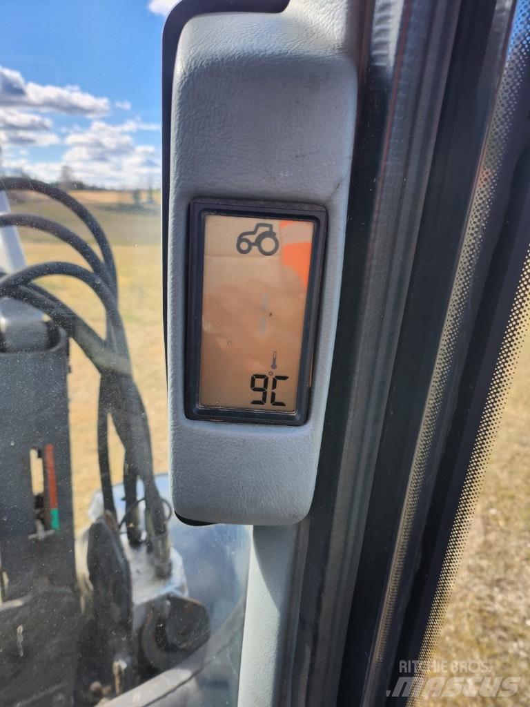 Valtra M 120 Tractoren