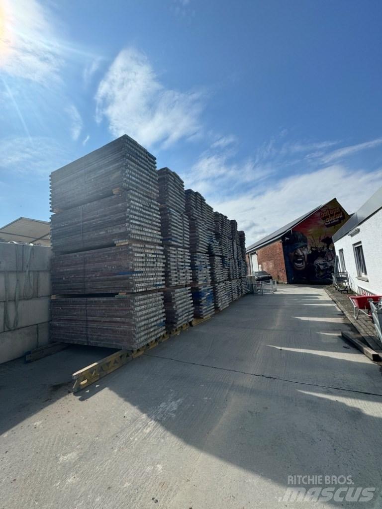 Altrad SL 70 Steigermateriaal