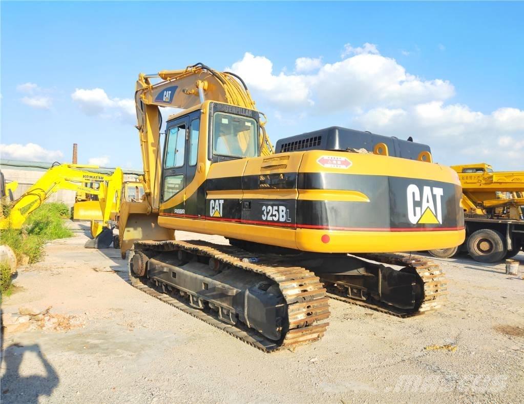 CAT 325 B L Rupsgraafmachines
