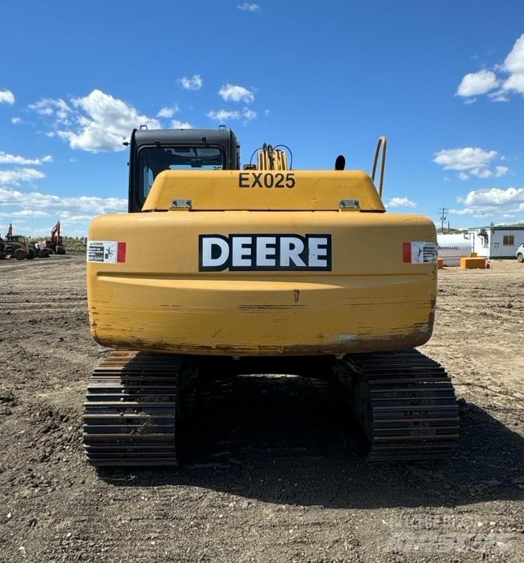 DEERE 120C Rupsgraafmachines