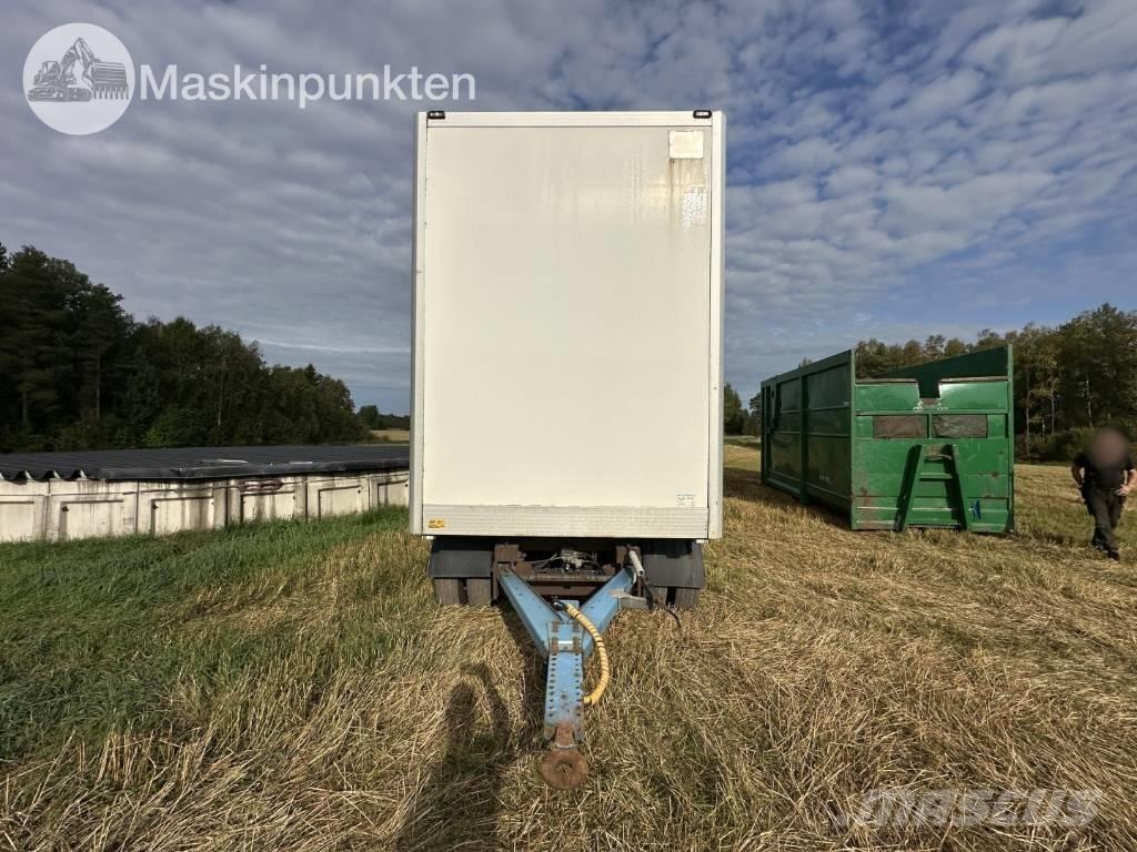 Närko D4ZW13L62 Gesloten opbouw trailers
