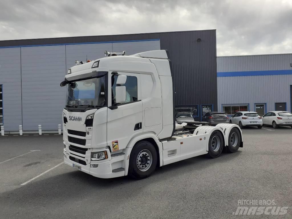 Scania R 590 V8 6x4 Trekkers