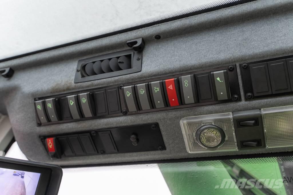 Sennebogen 821 E Wielgraafmachines