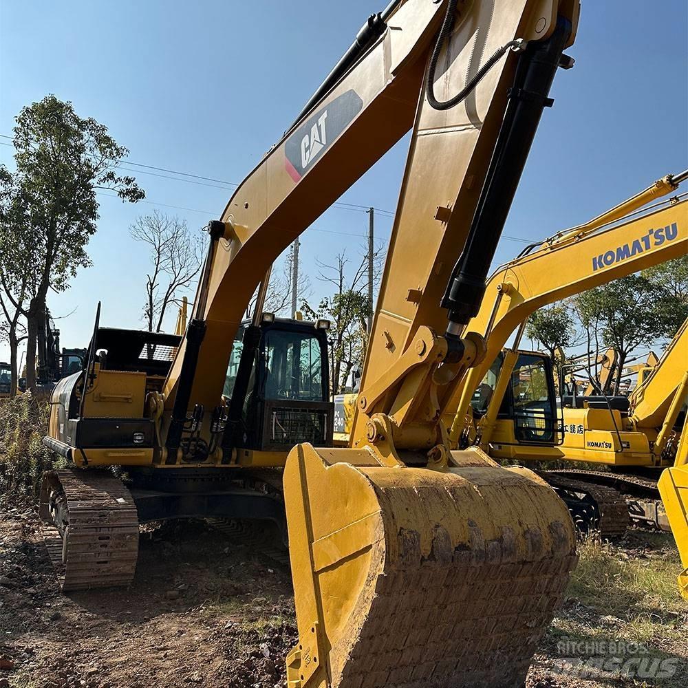 CAT 326D Rupsgraafmachines