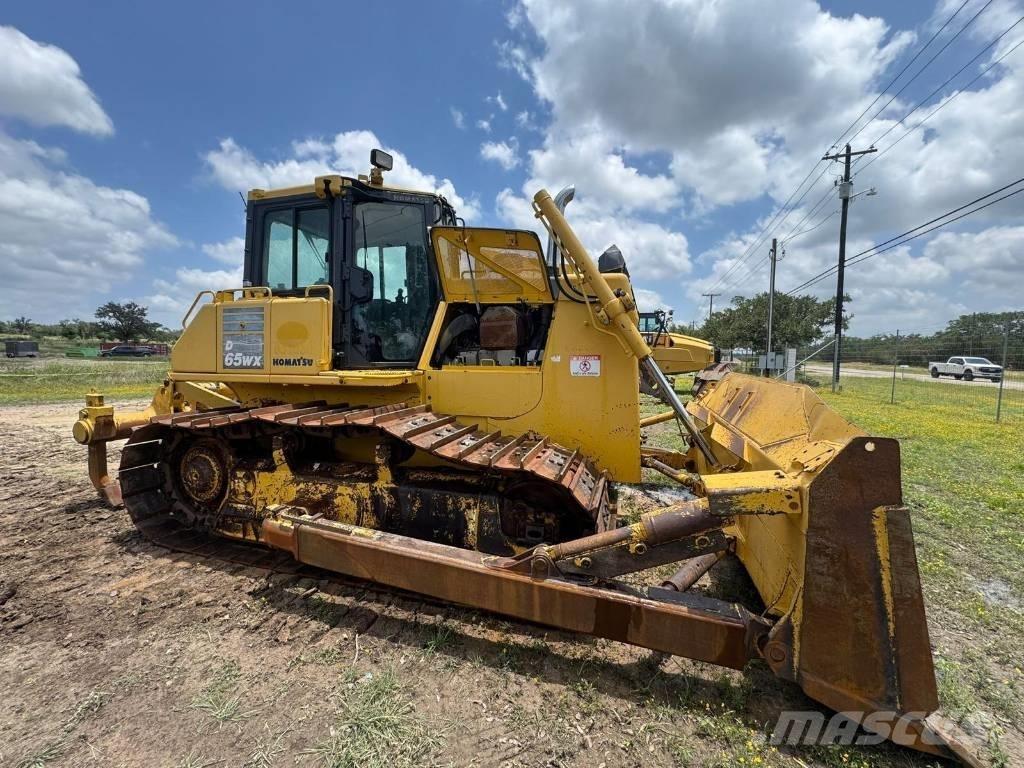 Komatsu D65WX-17 Rupsdozers