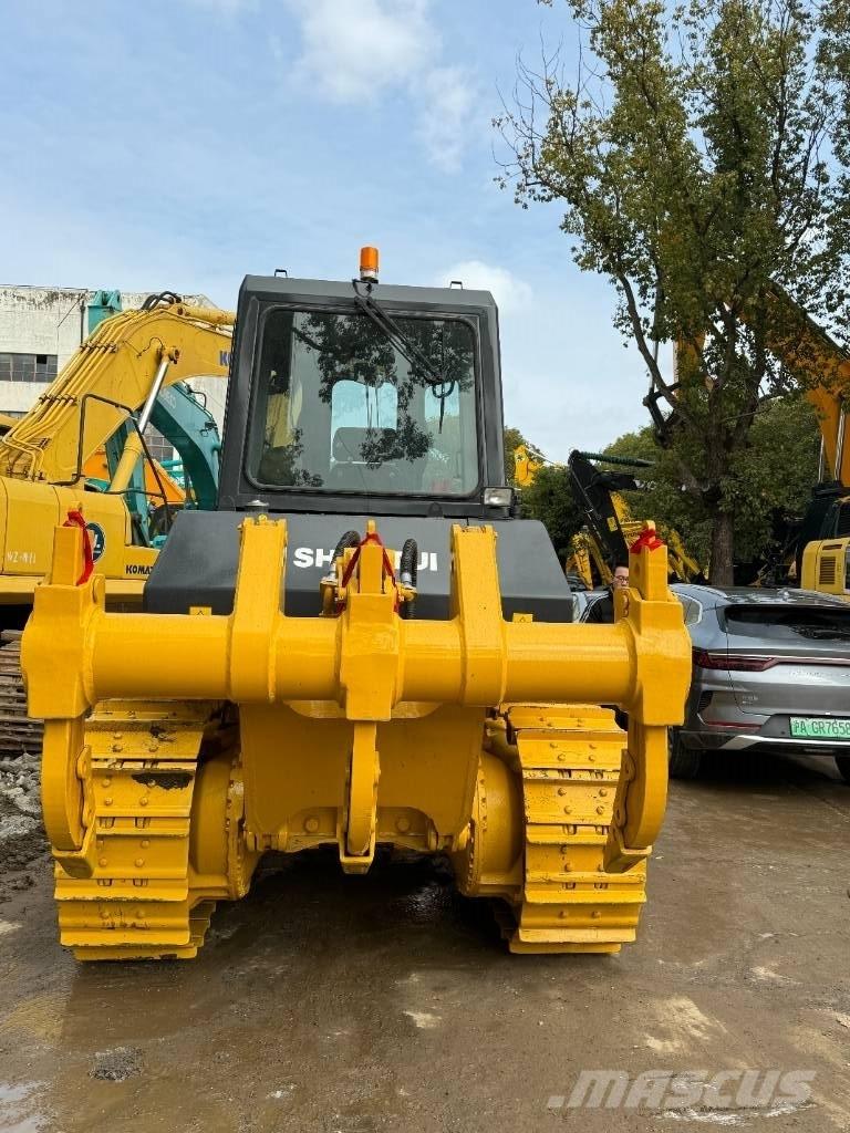 Shantui SD 16 Rupsdozers