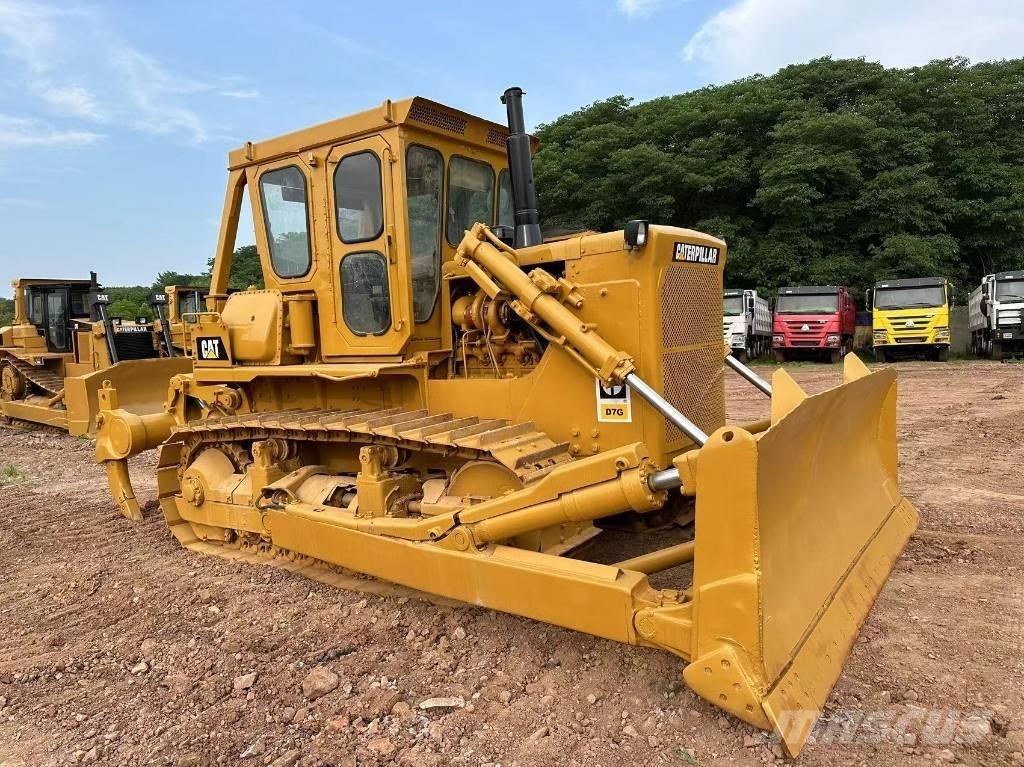 CAT D7G Rupsdozers