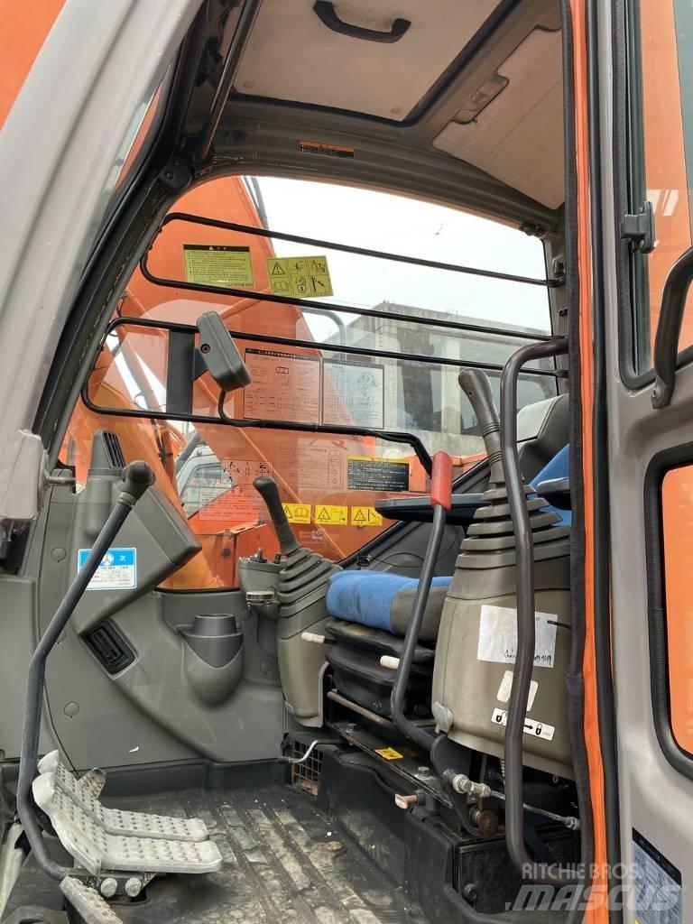 Hitachi 135 Rupsgraafmachines