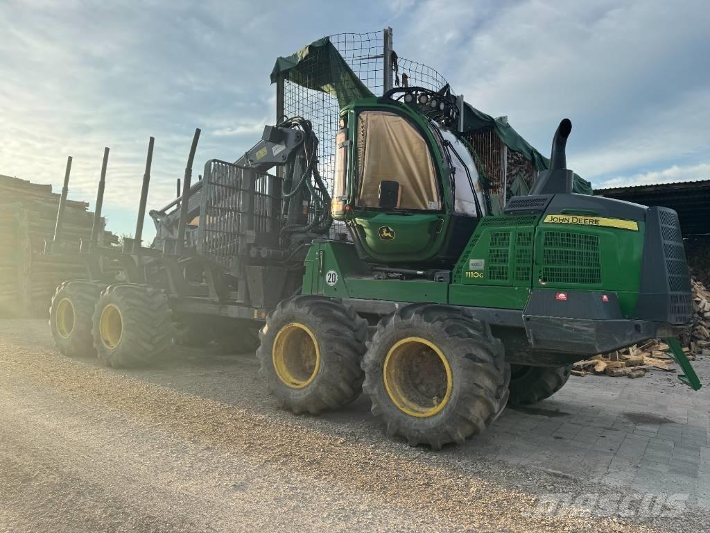 John Deere 1110 G Forwarders