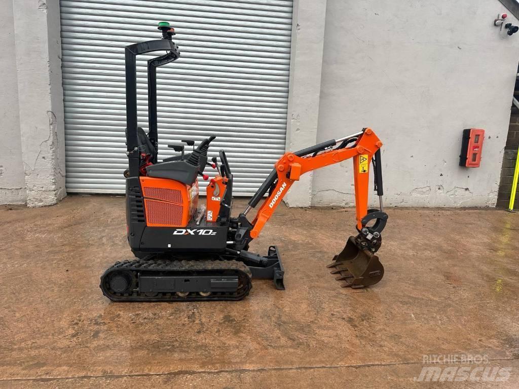 Doosan DX 10 Z Minigraafmachines < 7t