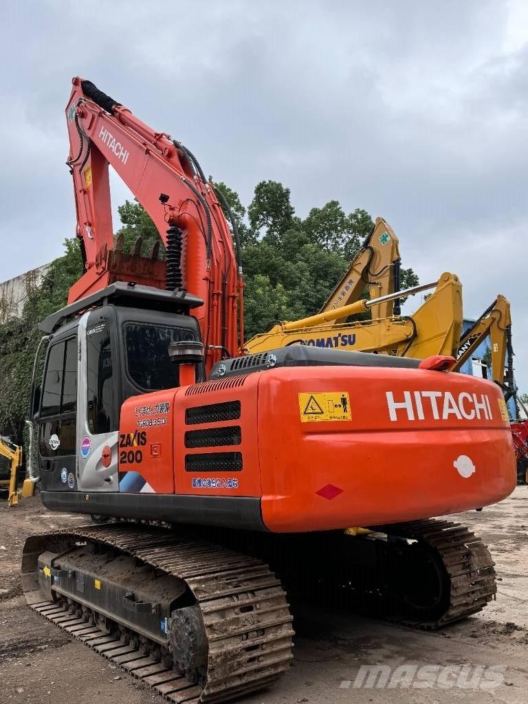 Hitachi ZX 200 Rupsgraafmachines