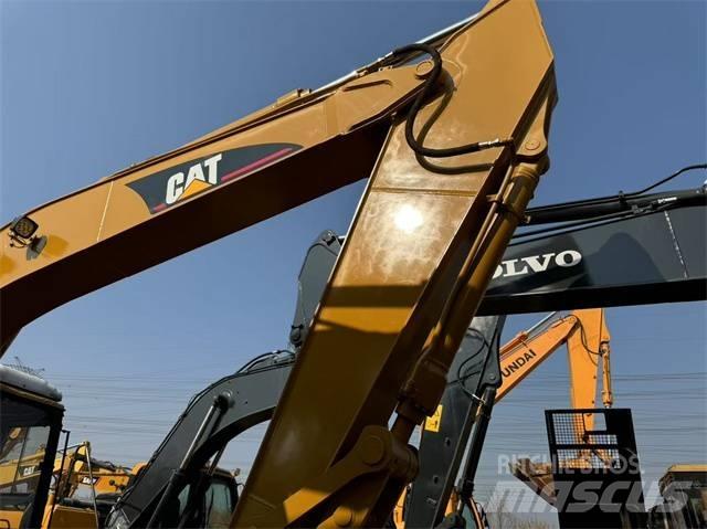 CAT 320 B L Rupsgraafmachines