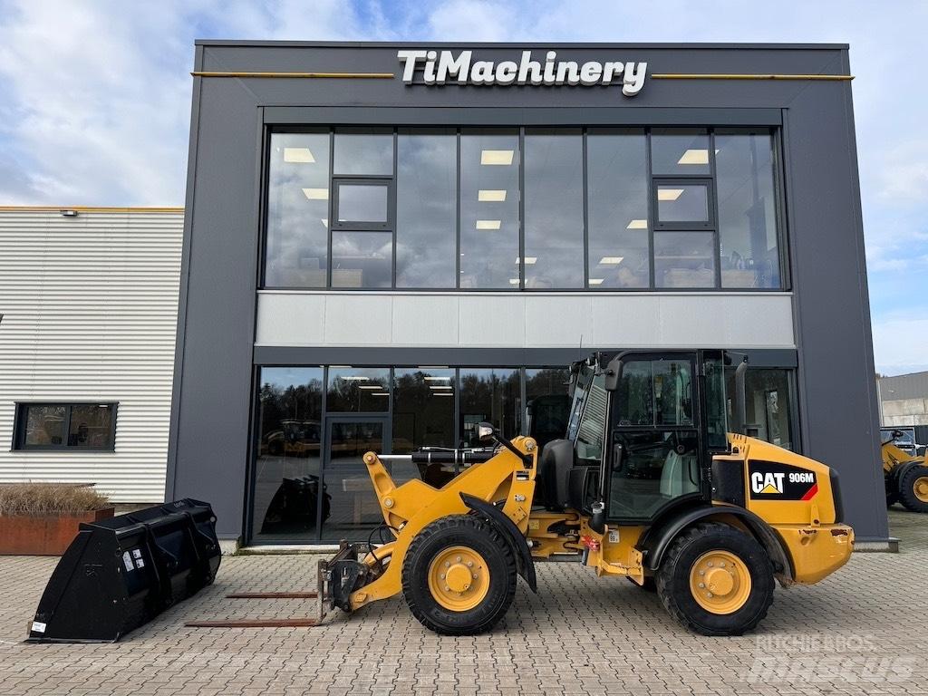 CAT 906M Wielladers