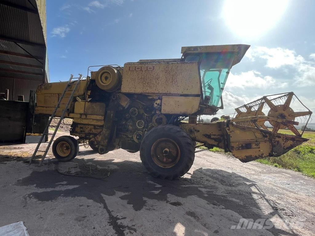 New Holland 8050 Maaidorsmachines