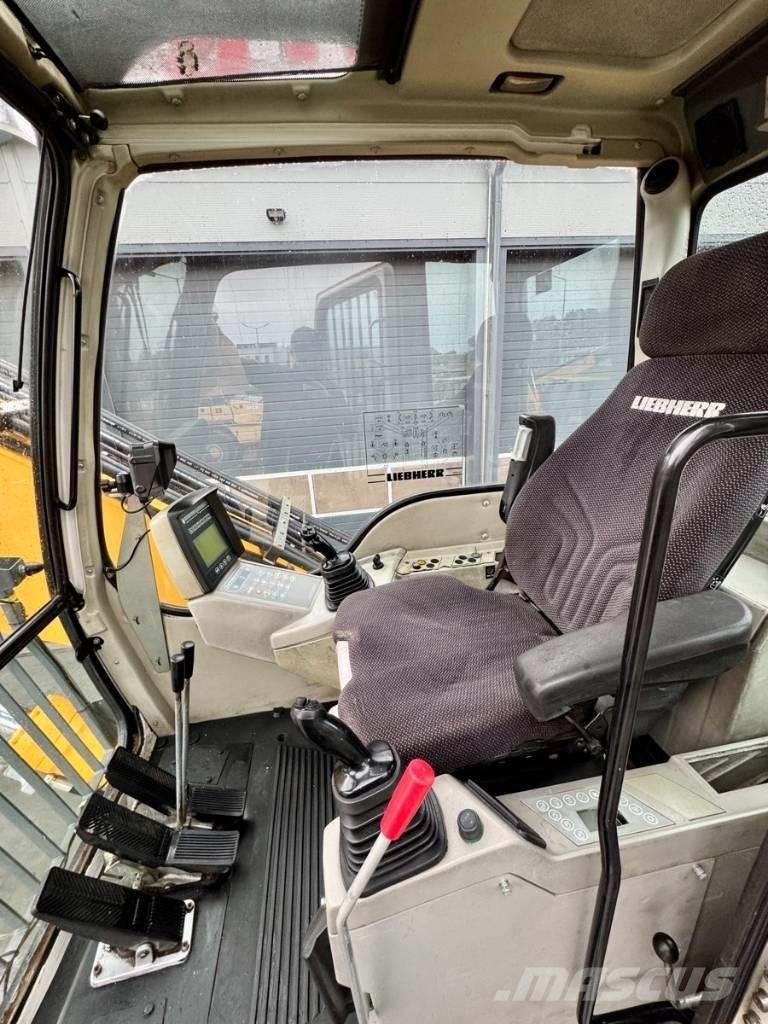 Liebherr R934C LC Sloopgraafmachines