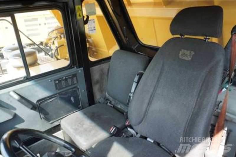 CAT 773E Knik dumptrucks