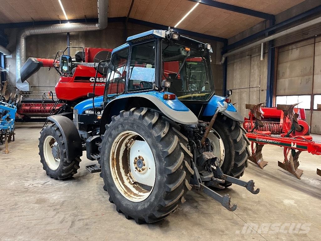 New Holland 8160 Tractoren