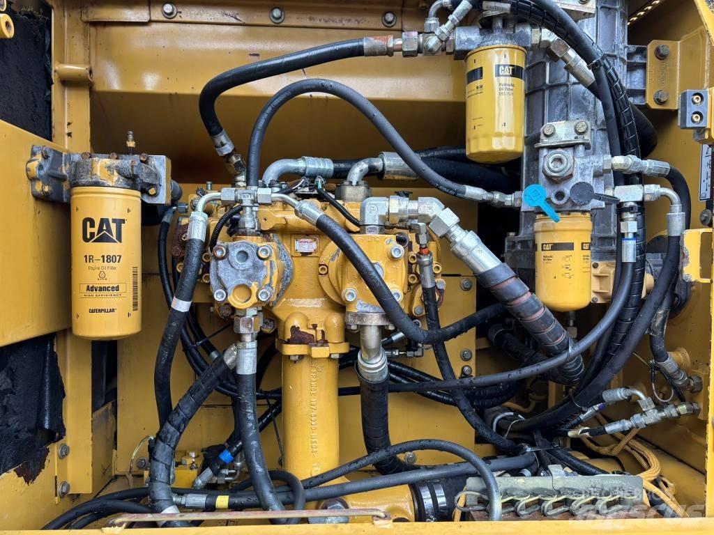 CAT 325 CL Rupsgraafmachines