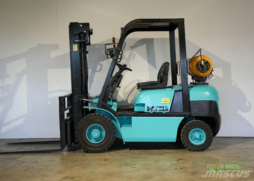 Patria PFG25TH-1 LPG heftrucks