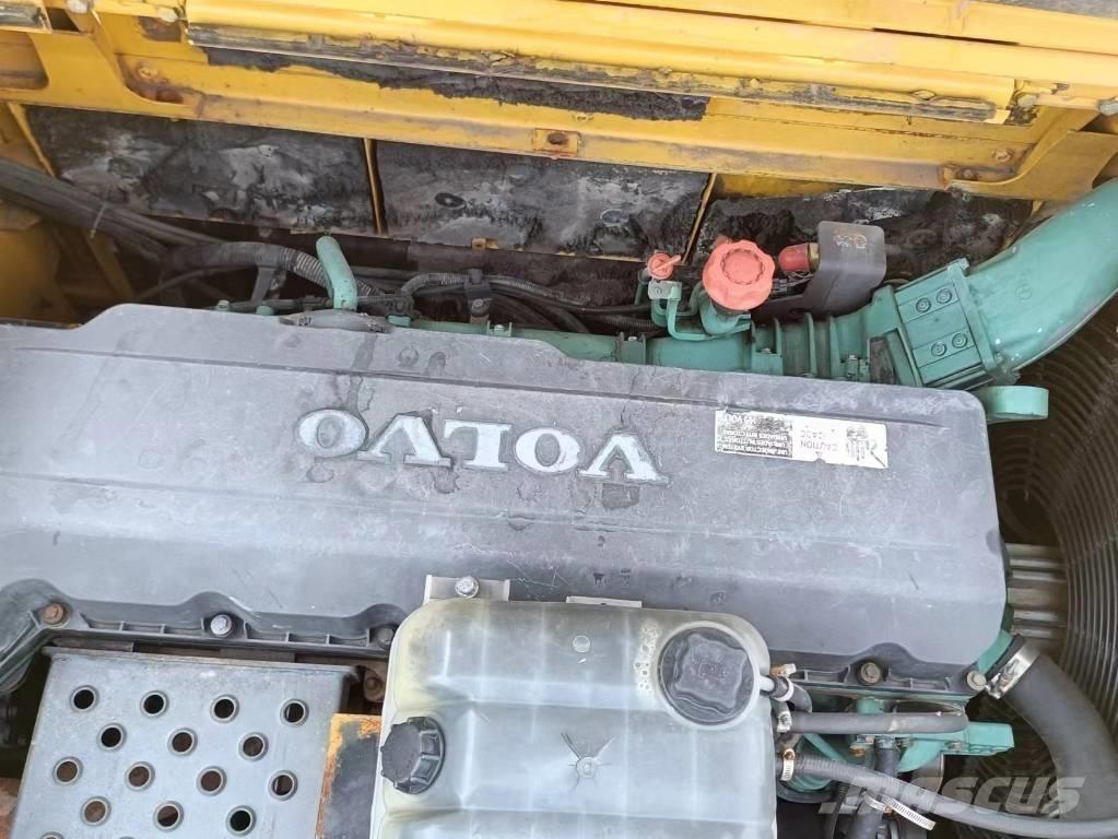 Volvo EC 480 Rupsgraafmachines
