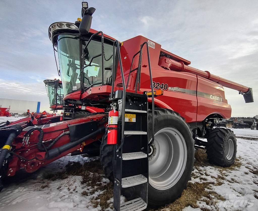 CASE 8240 Maaidorsmachines